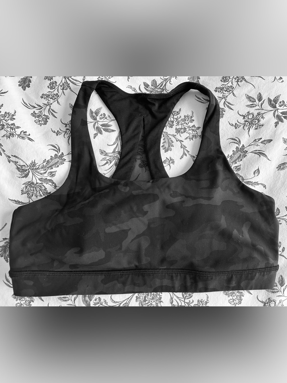 Lululemon invigorate Bra - Black Camo